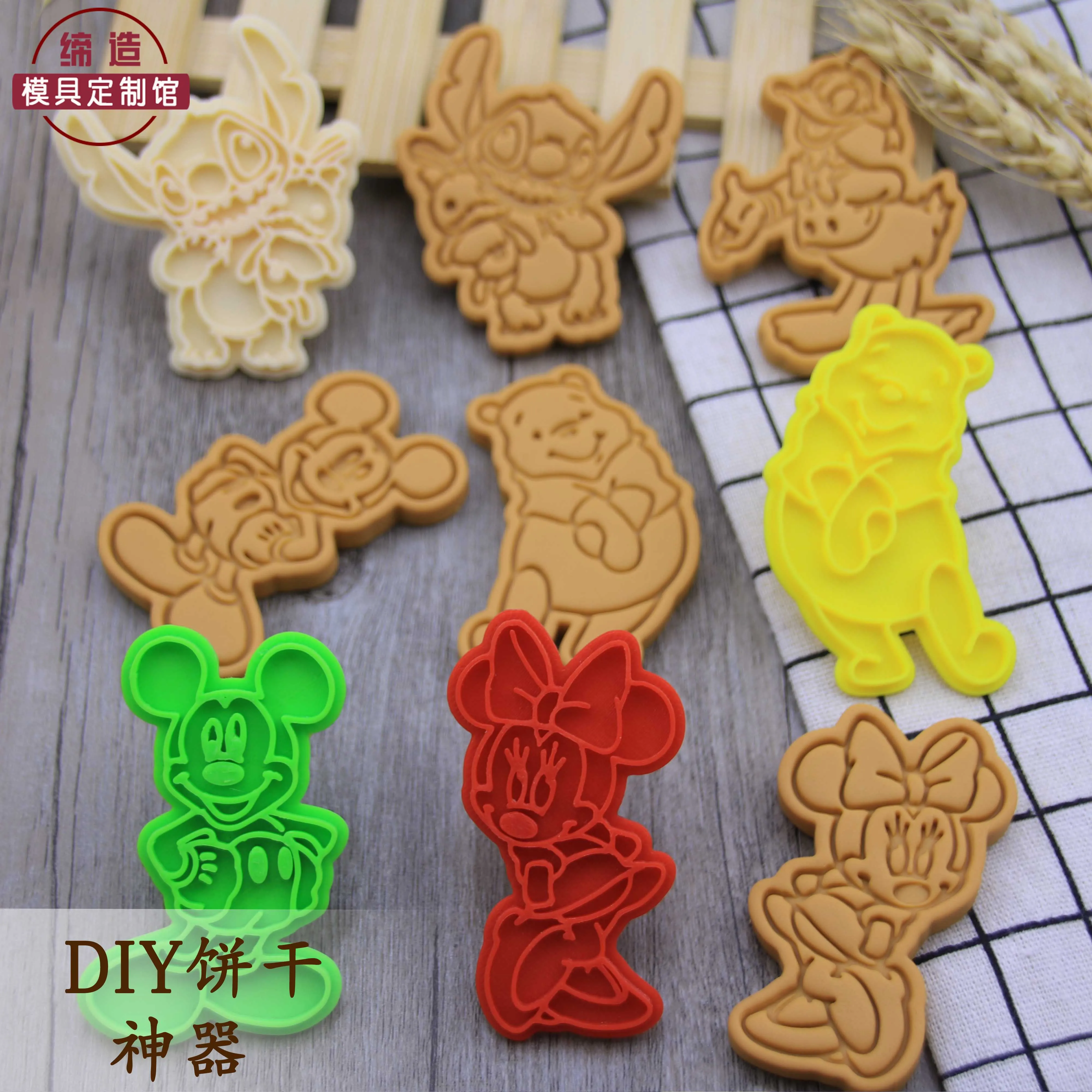 Disney Mickey Mouse Cookies Cutter Tools Donald Duck Pooh Bear Stitch Cookie Mold 3D Push Type Bakery Tools Kitchen Supplies