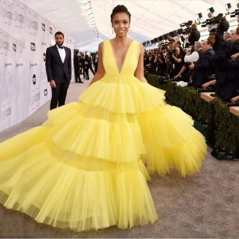 SoDigne Yellow Prom Dress V neck Tulle Princess Homecoming Long Dresses Sleeveless Evening Gown 2021 vestidos formales windsor prom dresses