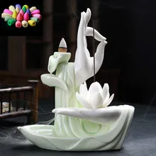 Давая 10 белых керамических конусов, чтобы проверить дно Будды сжигания ладана с поддержкой ладана