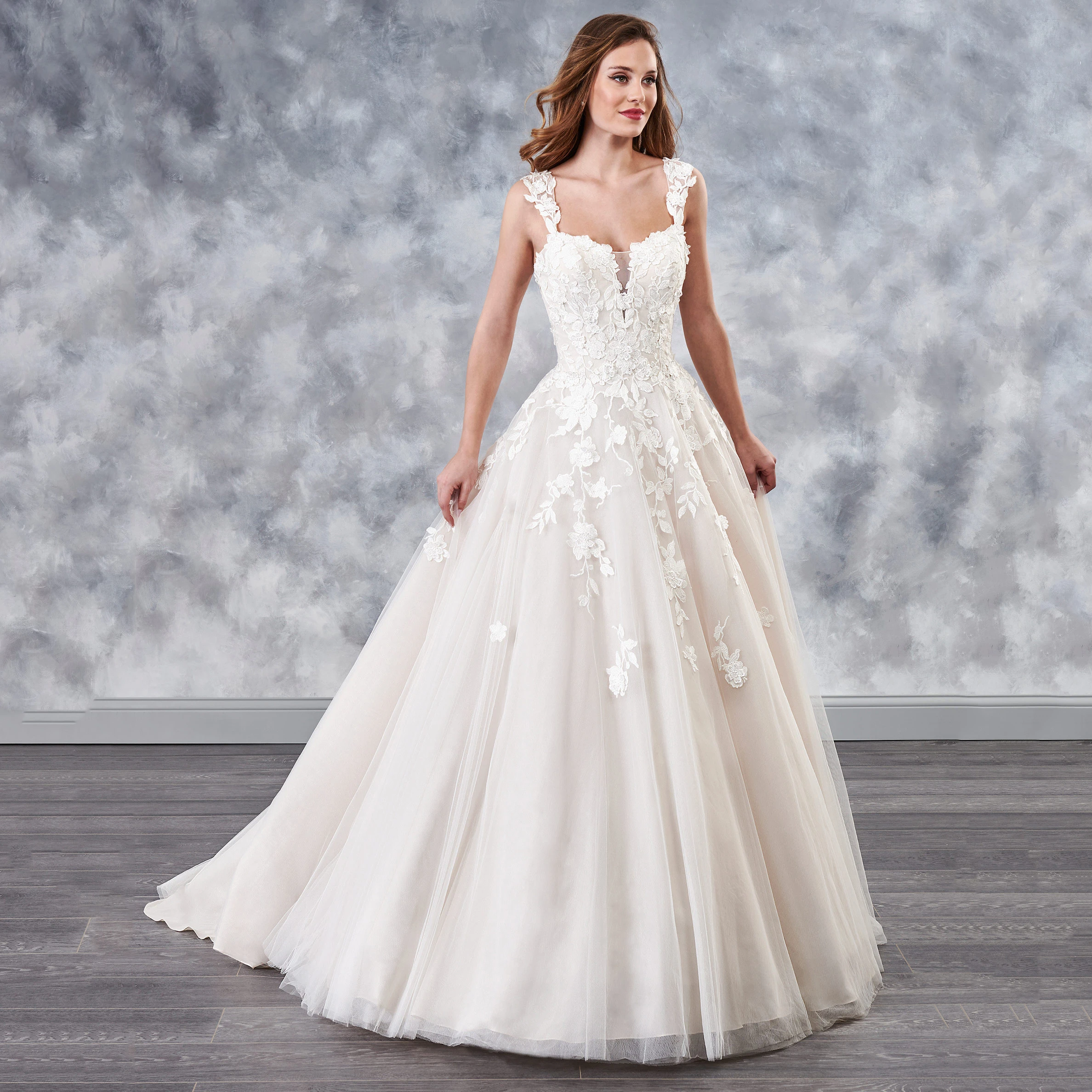 3d applique wedding dress