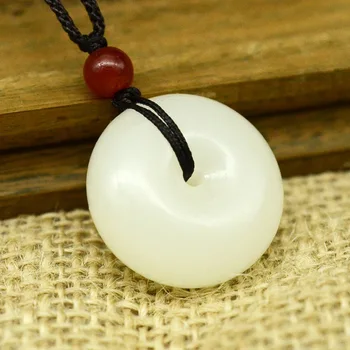 

Natural Xinjiang Jadeite Pendant Necklace