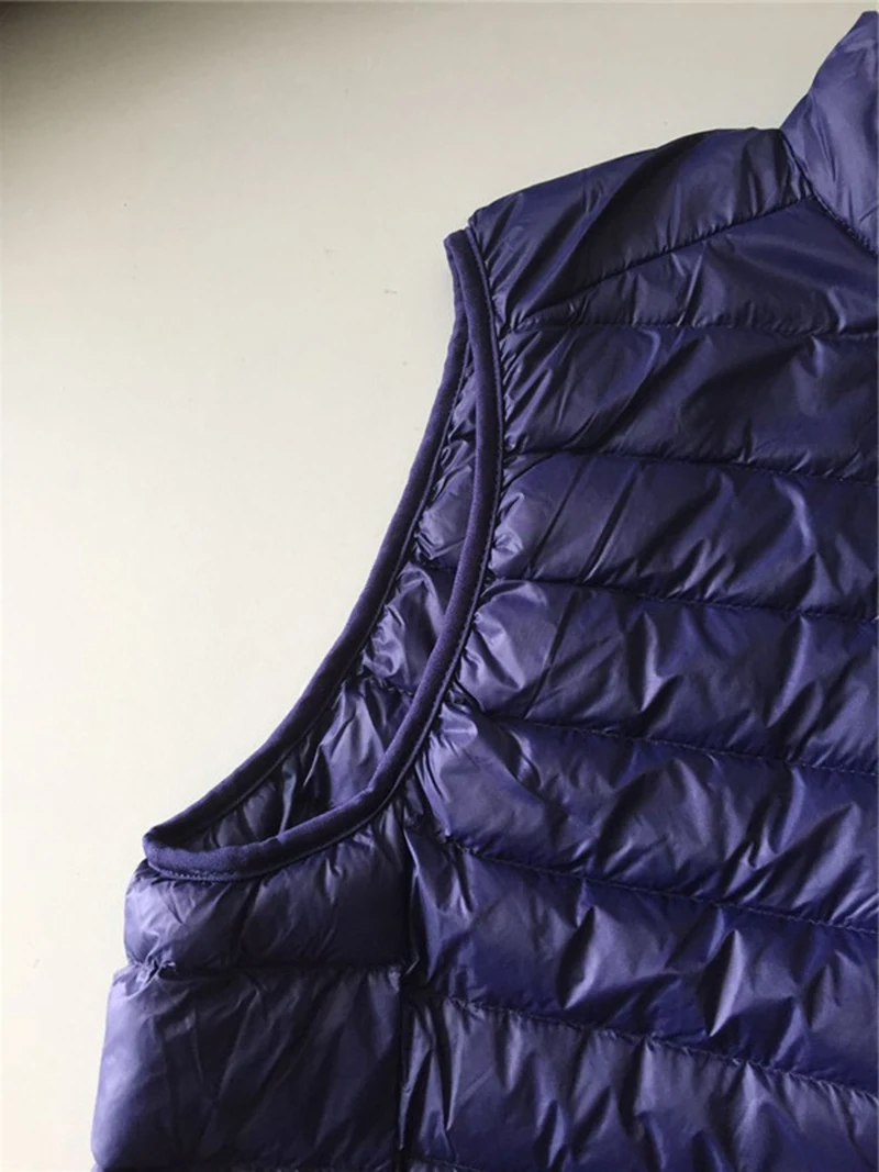 Men Thin Domn Vest Casual Light Men Down Vest Top Selling Zipper Big Size New Arrival 6 Colors Male White Duck Down Vest MWB014