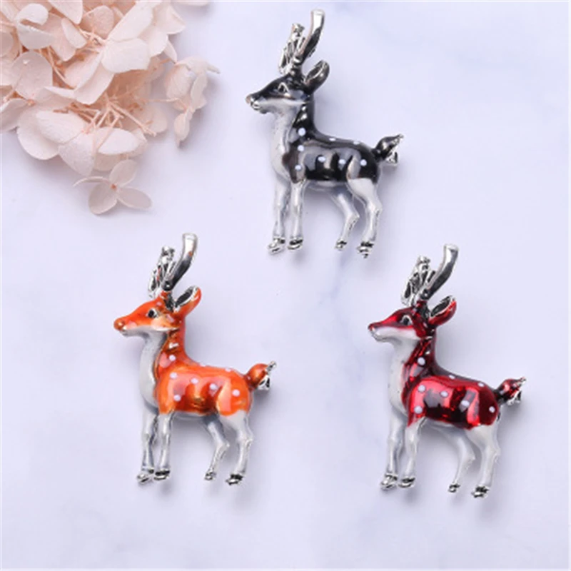 

Enamel Deer Bag Clothes Lapel Pin Custom Lovely Animals Pins Gifts for Friends Party Brooch Dress Badge Jewelry Collar Brooches