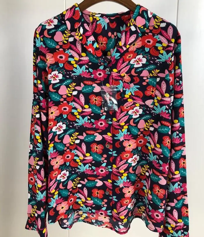 Женская рубашка с цветочным принтом v образным вырезом длинным рукавом и