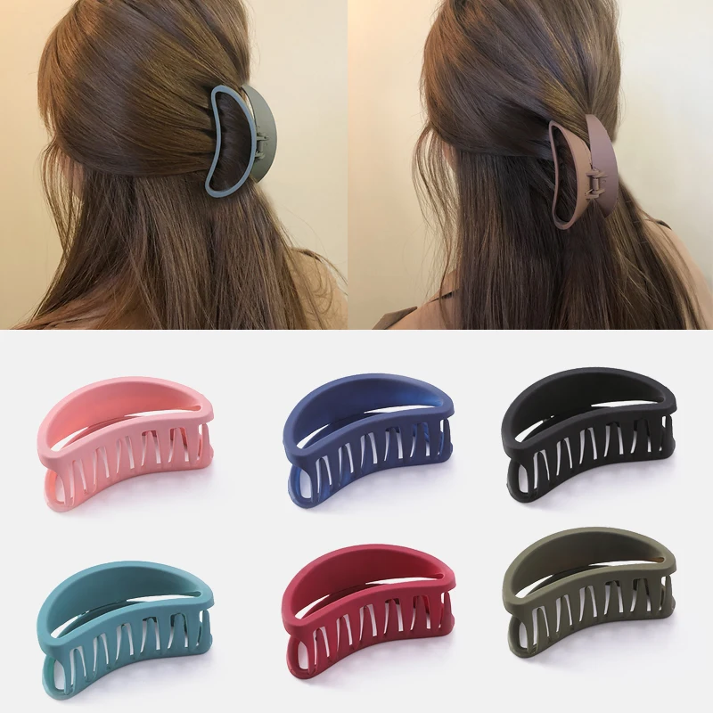 

Dull Hollow Out Acrylic Fashion Hairpin Simple Bath Hair Clips Candy Sweet Girls Hair Claw Hair Accessories Small Size