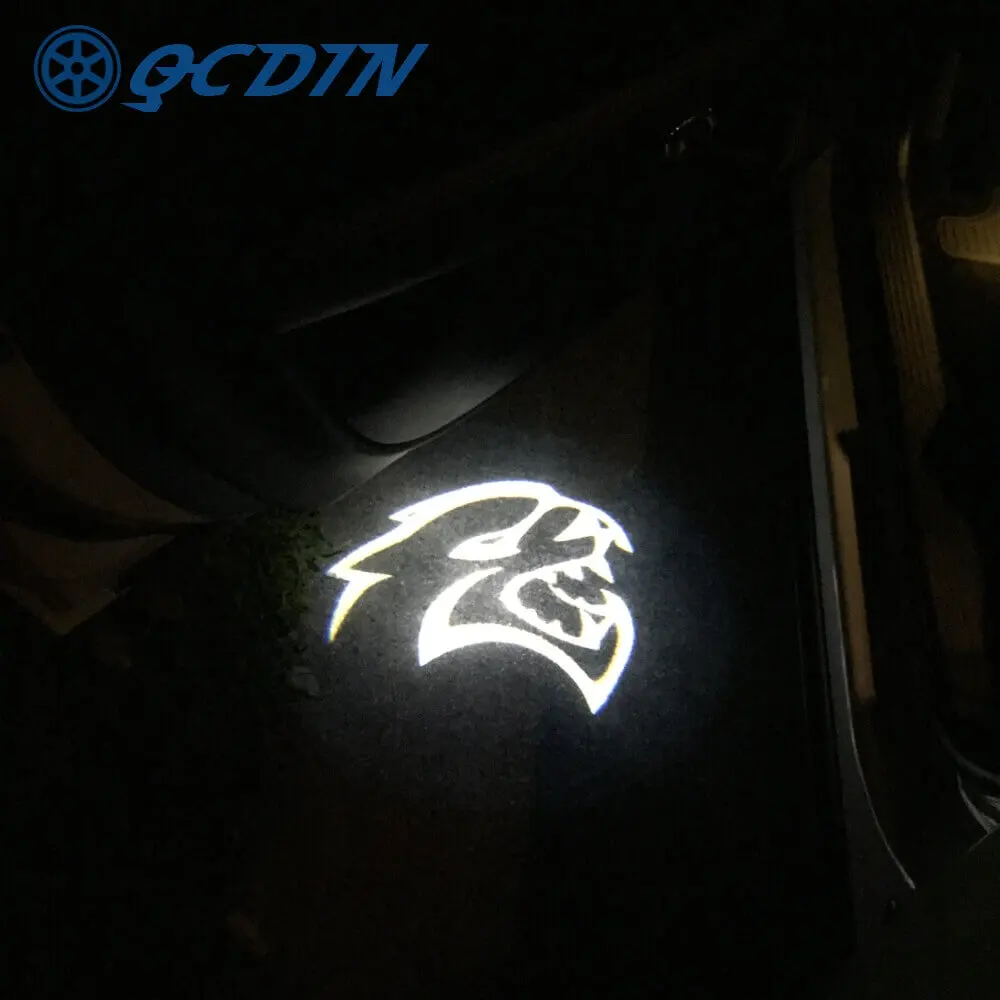 QCDIN 2 шт. для Dodge Зарядное устройство Автомобильный светодиодный логотип