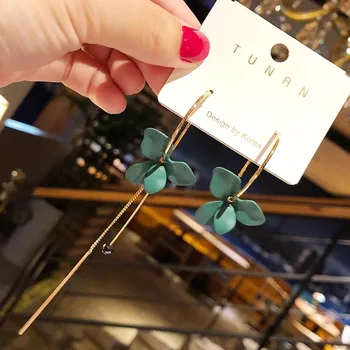 

925 Silver Retro His Color Non-symmetrical Camellia Earrings 2020 New Style Slimming Elegant Earrings
