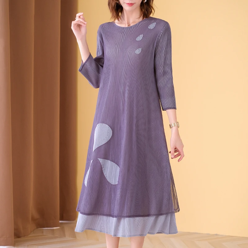 

Plus Size Dress Autumn For Women 45-75kg 2020 New Round Neck Three Quarter Sleeve Loose Elastic Miyake Pleated Dresses Female