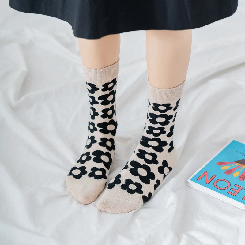 Fashion Women\'S Socks Korea Style Flower Pattern Print Socks Ins Style Short Sock Women Autumn Winter Cute Streetwear Sox Girls