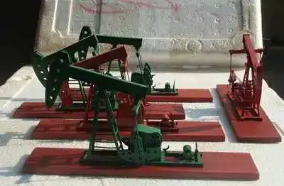 Настольная насосная установка нефтяная модель сувенир для нефтяной