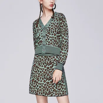 

DEAT Long Sleeve V-neck Leopard Striped Cuffs Thin Knit Cardigan A Word Skirt Woman Suit Casual Fashion 2020 Autumn New TV404