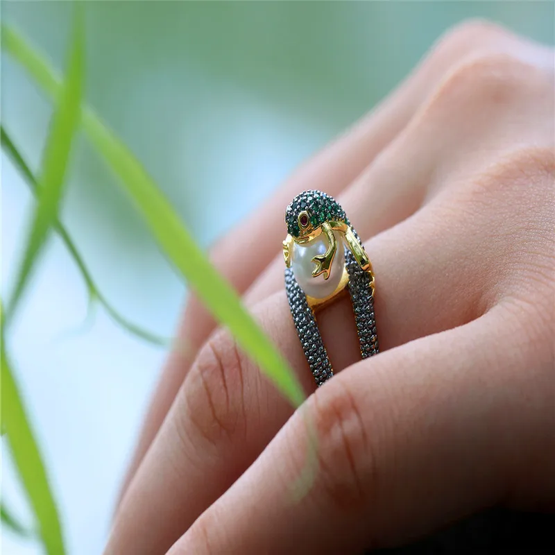 Милые женские маленькие лягушки животных циркон кольцо Уникальный стиль вечерние кольца для женщин смешное Золотое заполненное обручальное кольцо