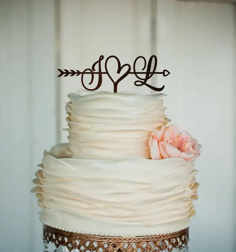 Пользовательские Mr and Mrs lnitials имя свадебный торт Топпер персонализированные деревянные деревенский торт Топпер юбилей помолвка Свадьба Decora