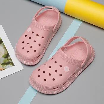 

2020 Comfortable Women Pool Sandals Summer Outdoor Beach Shoes Men Slip On Garden Clogs Casual Water Shower Slippers Unisex