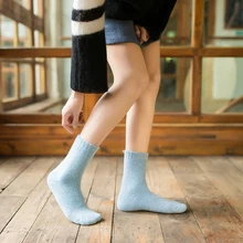 Женские бархатные носки; сезон осень-зима; мужские повседневные трикотажные короткие носки для улицы; женские этнические теплые однотонные короткие носки