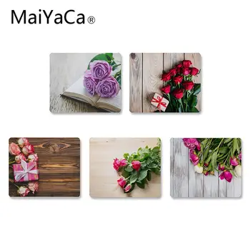 

MaiYaCa Gift box with a bouquet of roses on a wooden background wall Mouse Pad gaming Mouse pad Rug For PC Laptop Notebook