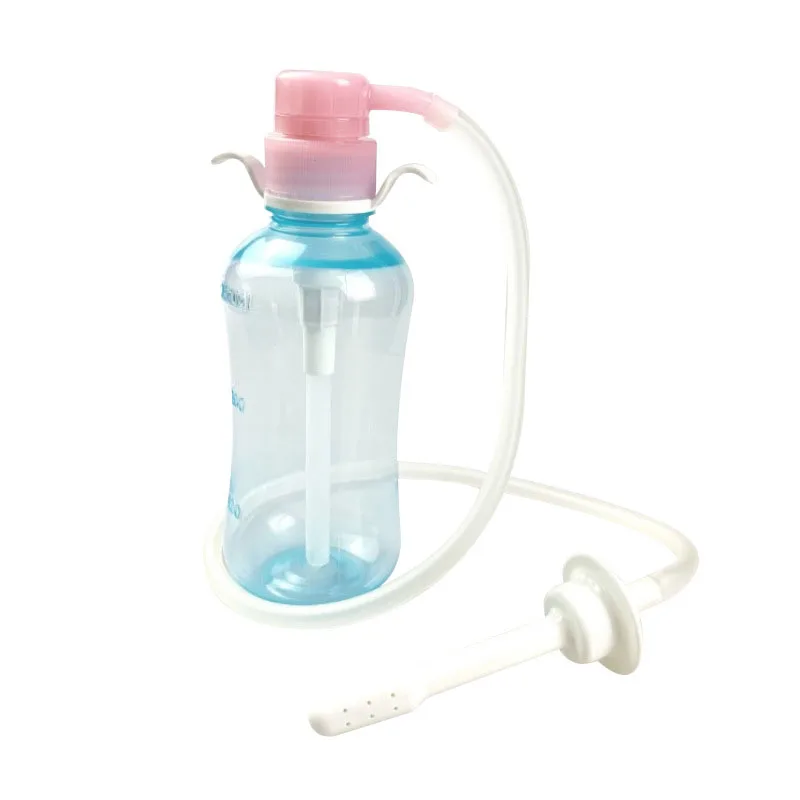 

Women Bidets Travel Bidet Easy-to-use Portable Bidet 300 ml Capacity with Nozzle Spray Extension Hose Design