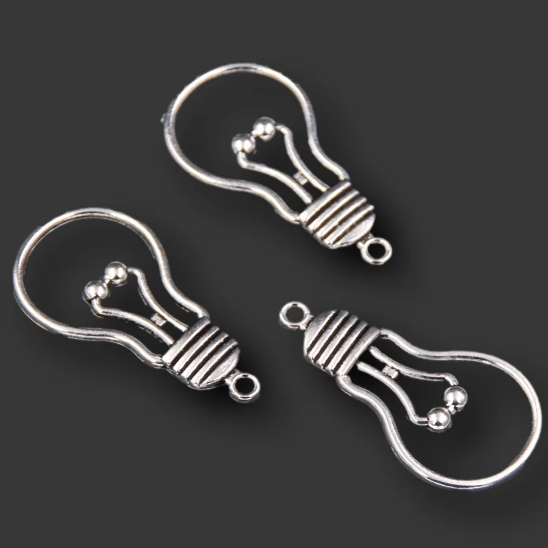 10 шт. посеребренные полые подвески светильник виде плоской лампочки серьги в