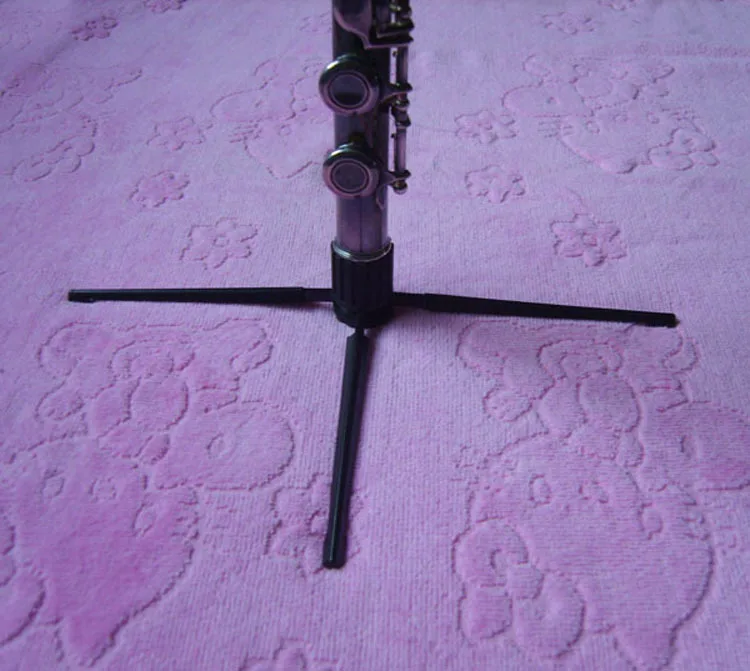 Small portable bracket of flute