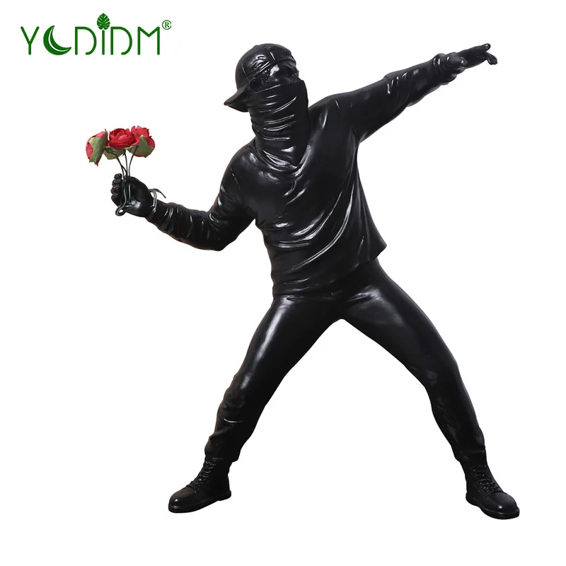 

Desktop Figurines Banksy Throw Flower Boy Street Art Proposing Statue Ornaments Grey Trend Creative Home Living Room Decor