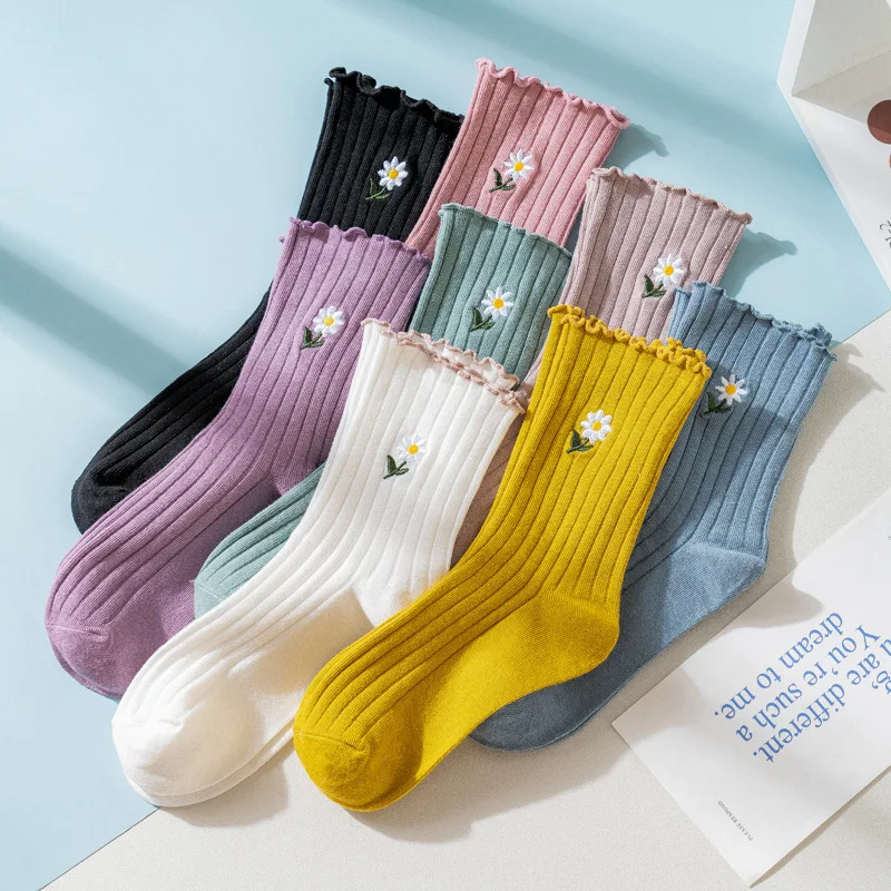 

1Pairs Women Socks Spring Autumn Middle Tube Small Flower Print Crimping Design Casual Candy Color Cute Girls Ladies Cotton Sock