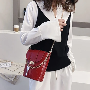 

Vintage Chains Bucket Bags Womens Handbags and Purses Cross Body Crossbody Bags for Ladies 2020 Small PU Designer Evening Bags