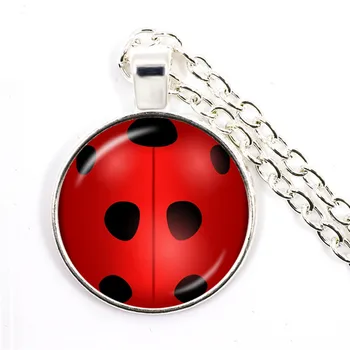 

2020 Ladybug Insect Pendant Necklace Cute Ladybug 25mm Glass Cabochon Hand Craft Jewelry Sweater chain For Women Girls Kids Gift