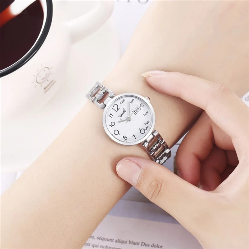 

Fashion Women Simple Digital Quartz Wrist Watch Female Models Montre femme