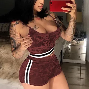 

Women Sexy Short Two Piece Set Crop Tops And Biker Shorts Ladies Fashion Striped Bodycon Matching Sets Summer Clothes #T1G