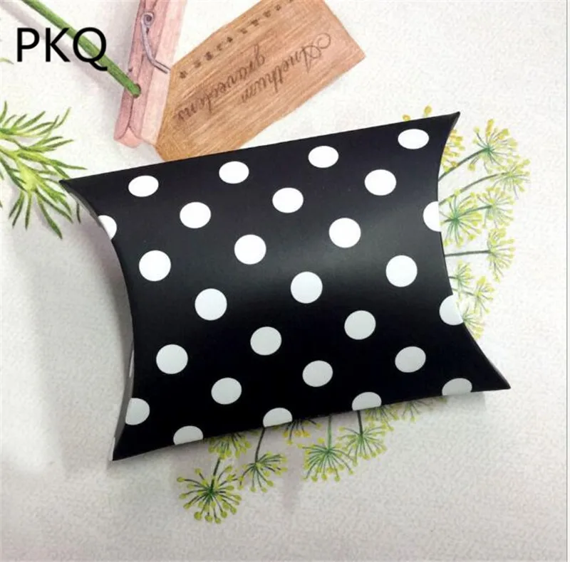 

10pcs/lot white Dot Pillow Packaging Boxes black Candy Cookie box Wedding box Birthday Party Favors Baby Shower Gift pillow Bags