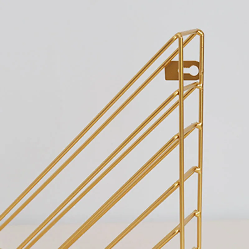 1*Wall Mounted Storage Rack Magazine Book Rack Triangle Display Shelf Decoration