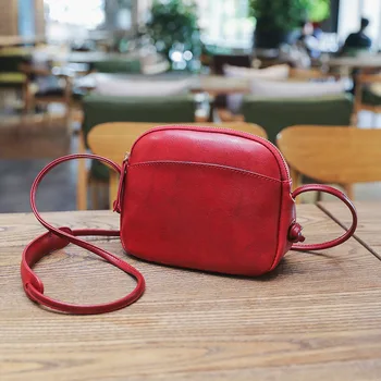 

Creative Shell-Type Oil Leather Bag 2020 New Products Women's Shoulder Mobile Phone Change Packet