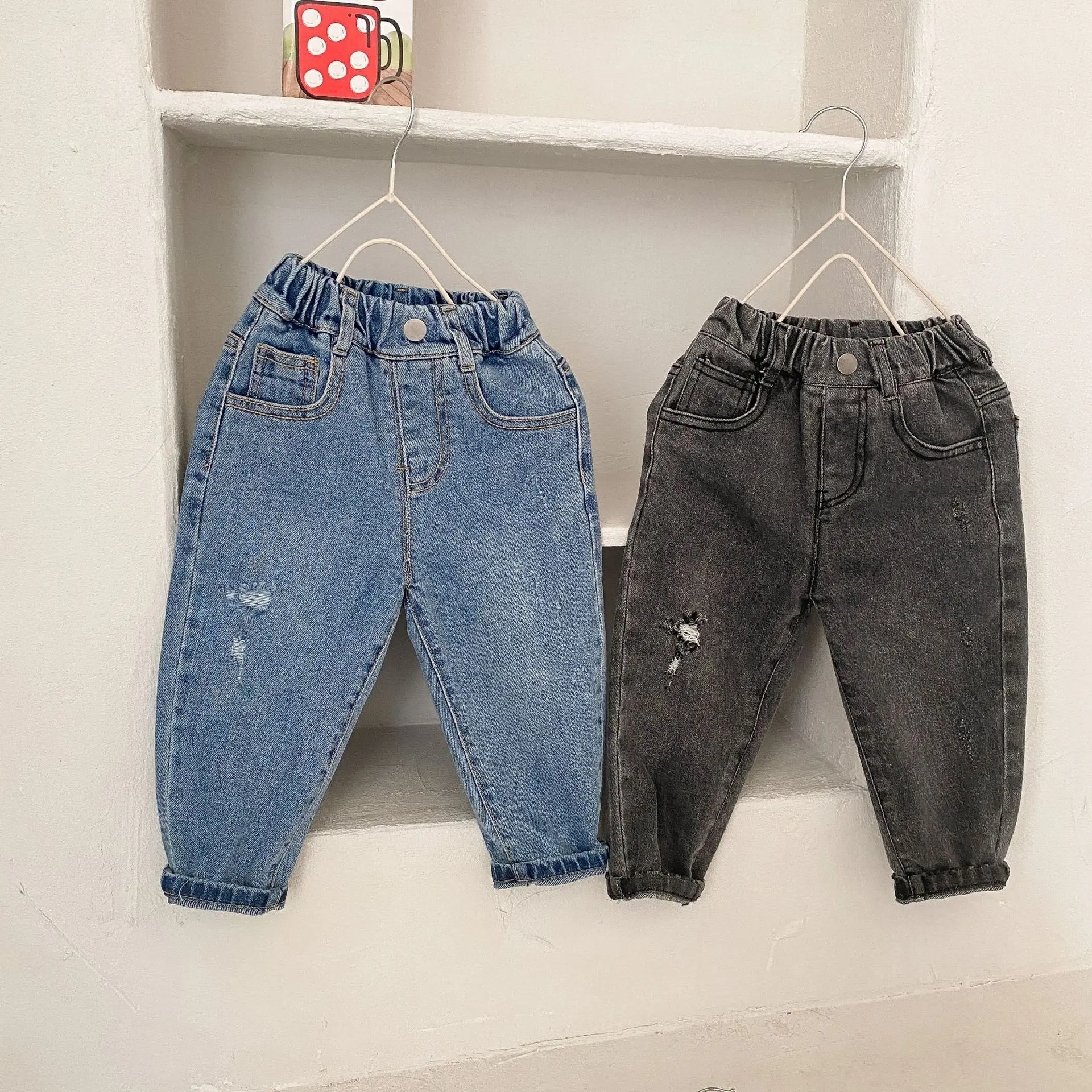 Primavera autunno 2021 moda Jeans strappati bambini pantaloni Casual in  Denim All-match ragazzi e ragazze Jeans elastici vestiti inferiori per  bambini - AliExpress Mother \u0026 Kids