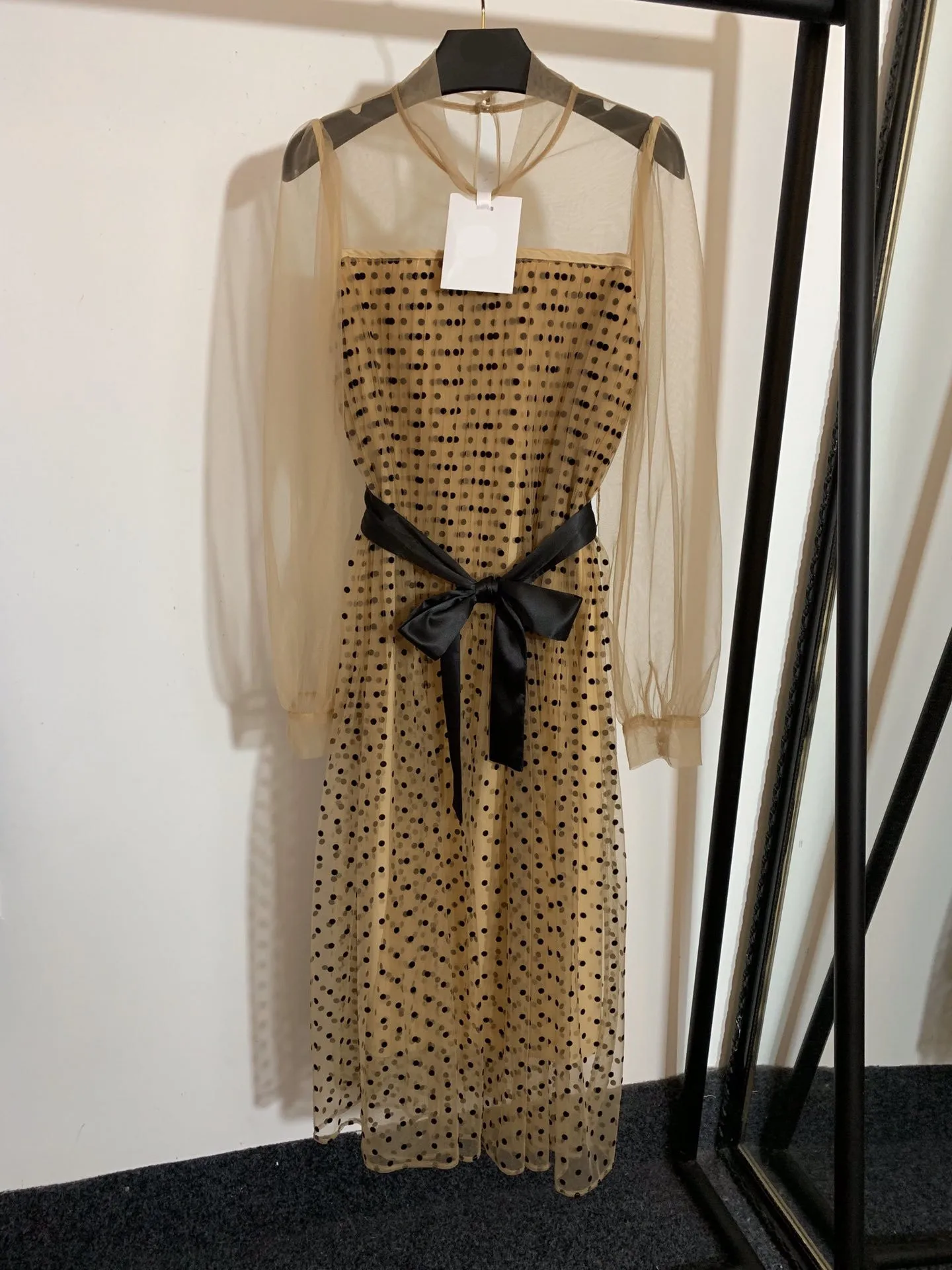 

TOP Trend Summer 2020 Clothes for Women Trend Spotting Linen Dresses Women plus Size Revealing Sweet Elegant Puff Polka Dot