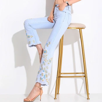 Jeansy Damskie - Haftowane Kwiaty - Slim 3