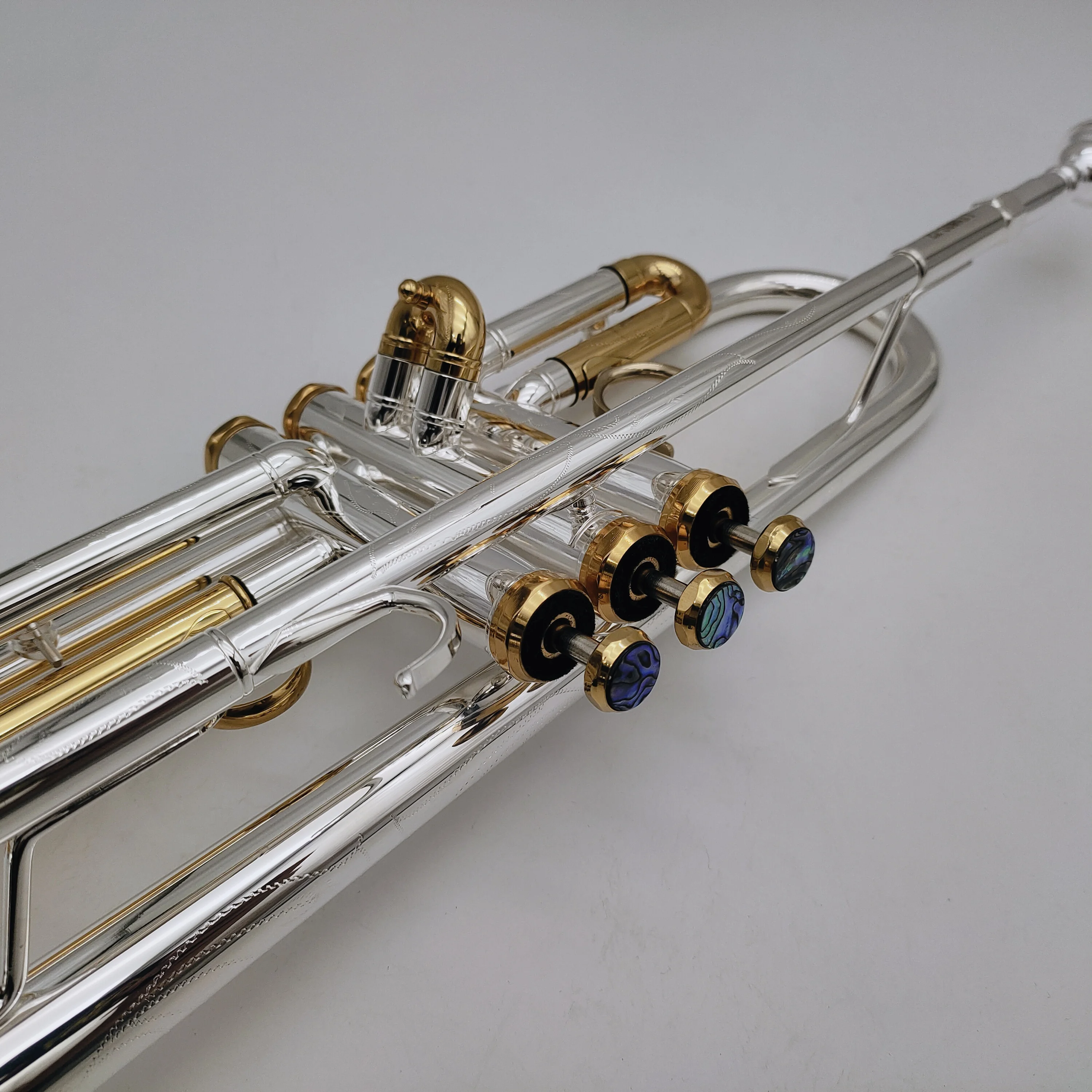 BACH Trumpet LT180S-72 B Flat Sliver Plated Brass Instrument With Leather Case