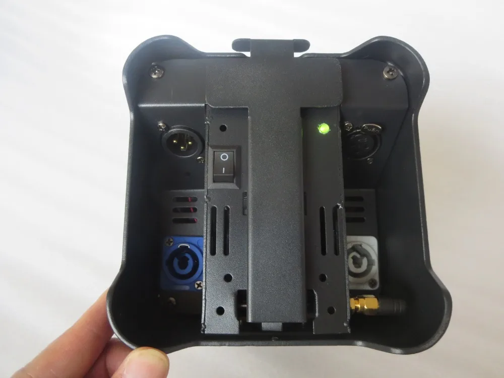 6*18 Вт RGBWAUV беспроводной ИК батарея мощность Wi Fi Led Par Светильник 10 шт. dj умный светильник с чехол для зарядки