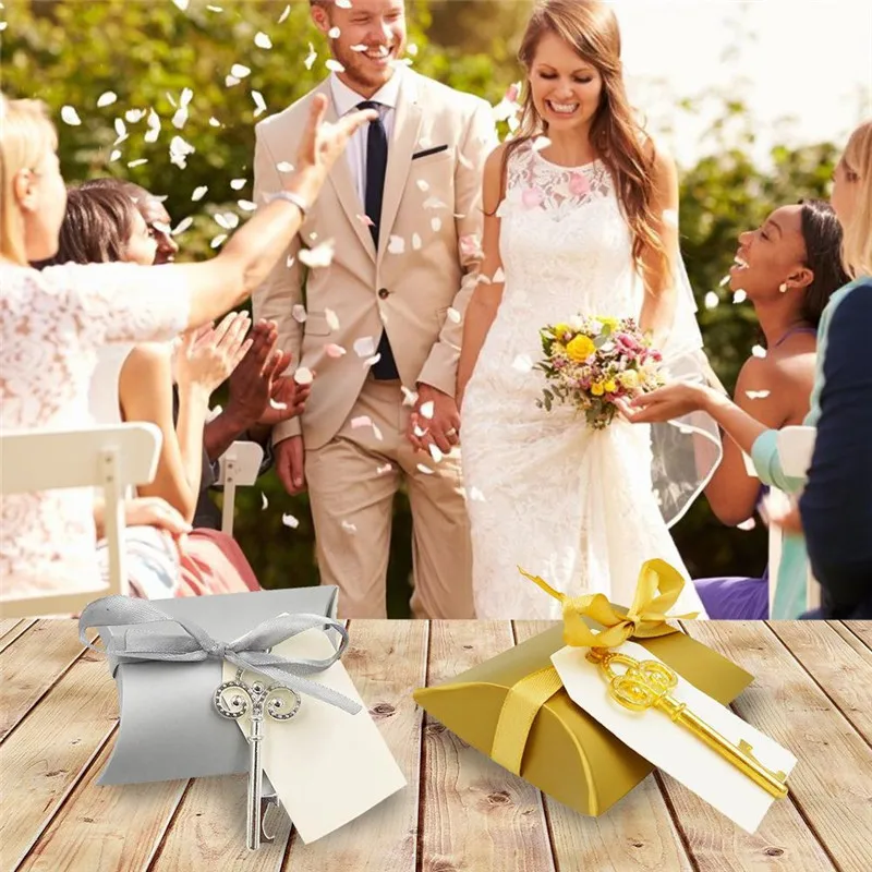 11681917883_465591370