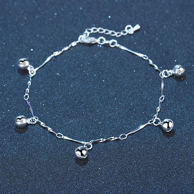 Популярный браслет на ногу с маленьким колокольчиком серебряного цвета для