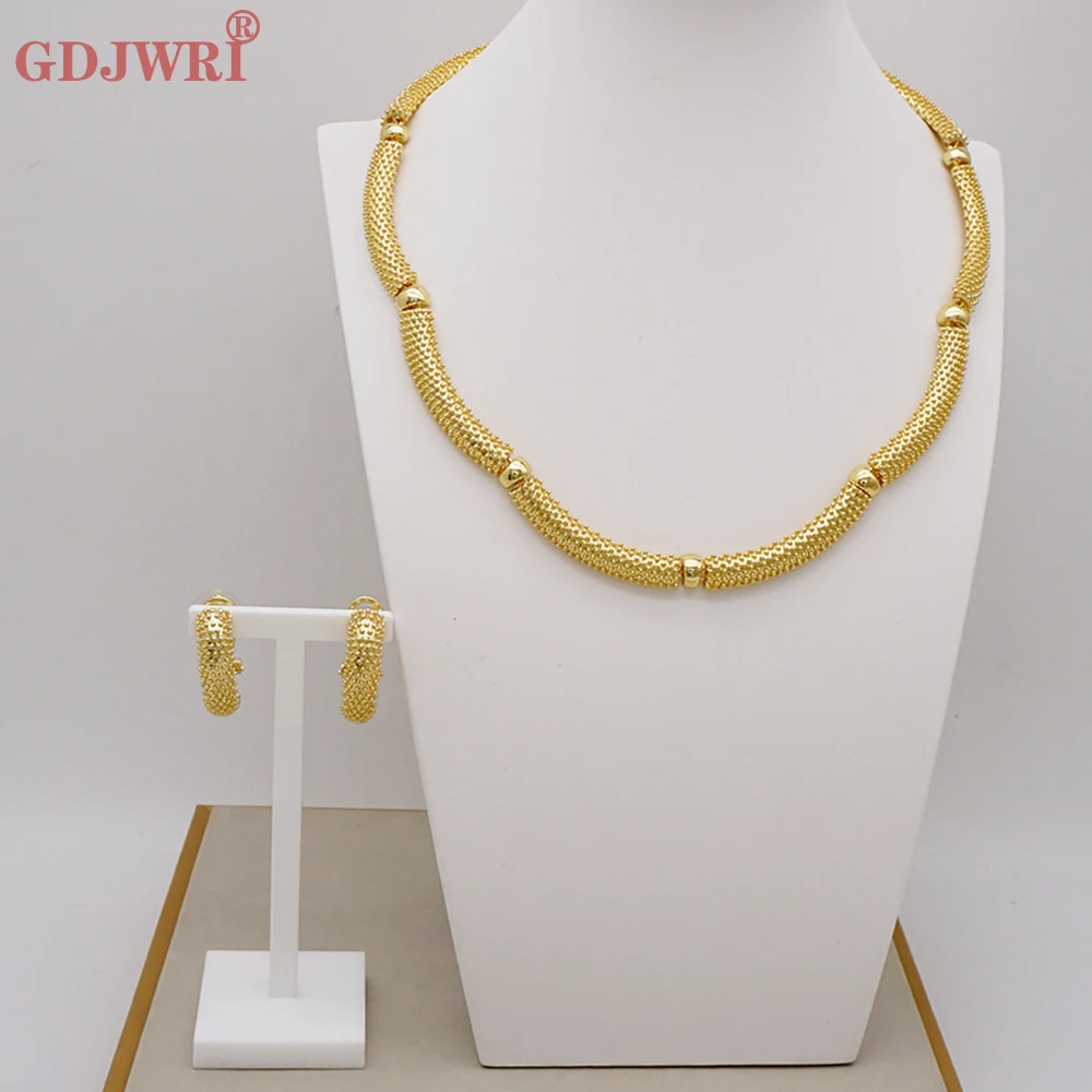 simple gold jewelry set