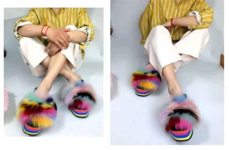 Женские летние радужные шлепанцы на высоком каблуке; модные разноцветные босоножки на танкетке с лисьим мехом; женские меховые шлепанцы; женские пляжные вьетнамки