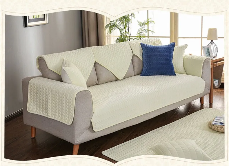 4698978239_1364846684