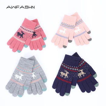 

2019 Vintage Women's Cute Elk Deer Snowflake Knitted Gloves Ladies Winter Warm Full Finger Gloves Female Touch Screen Mittens
