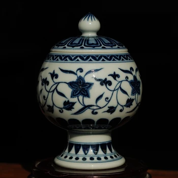 

Hand-painted Blue and White Wrapped Branches Pattern Ceramic Tea Caddy Handmade Tea Container Ornament