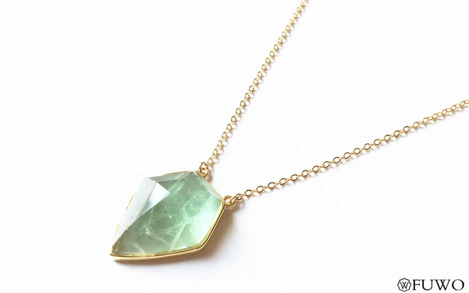 FUWO Новинка Chrysoprase подвеска в форме стрелы ожерелье с золотой отделкой резной Амазонит флюорит розовый кварц ювелирные изделия для женщин NC255
