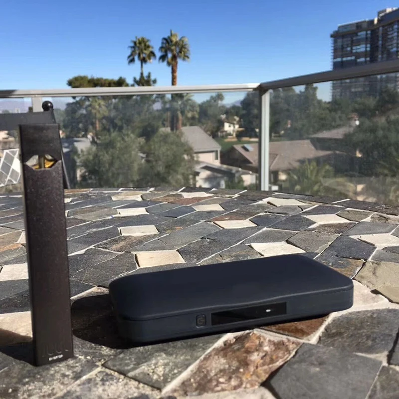 Hot XD-Charger Box Portable 1800Mah Power Bank For Juul Charging Case Storage Holder With Led Indicator Light And Magnetic Cover