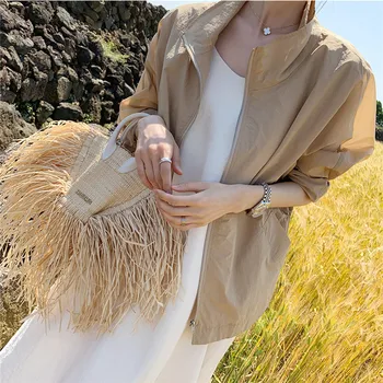 

2020 Early Autumn Simple Solid Minimalist Elegant Basic Sun-protective Shirt for Ladies Elegant Sun-protective Seaside Hot Top