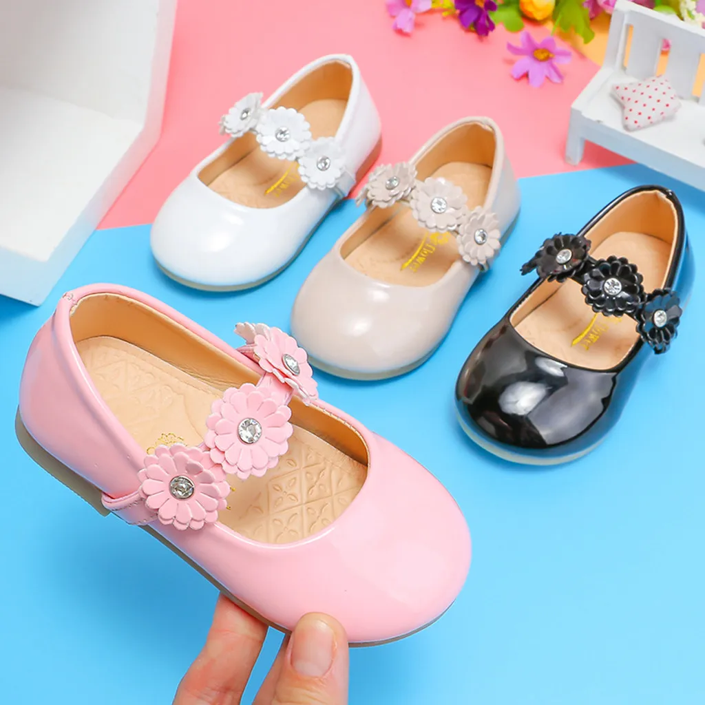 Обувь для малышей младенцев для девочек; тонкие сандалии с цветами для маленьких девочек; вечерние туфли из мягкой резины; элегантная детская обувь