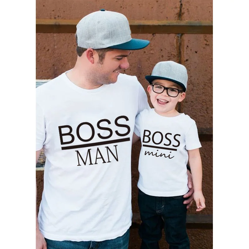 Семейные комплекты с принтом «BOSS MAN» и «BOSS mini» для папы и сына летняя семейная одежда для папы и сына