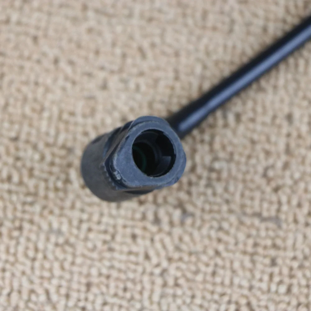 Хладагент Breather Pipe 31319051 для Volvo S60 3.0L L6 V60 3.0L V70 XC60 XC70 автомобильный резервуар для воды
